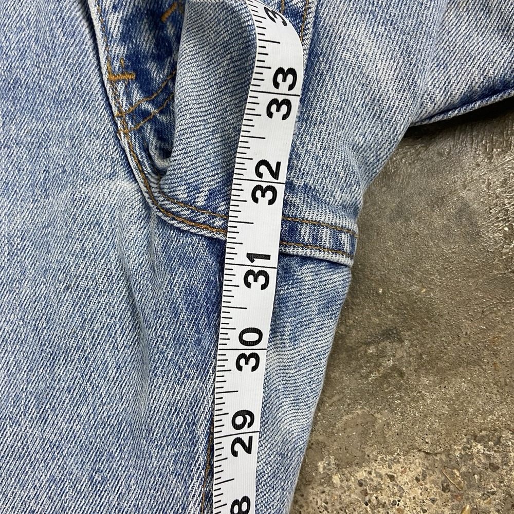 Vintage 90s Levi's 550 Jeans Size 33x32 Blue Denim Light Wash Relaxed Fit - Picture 10 of 13